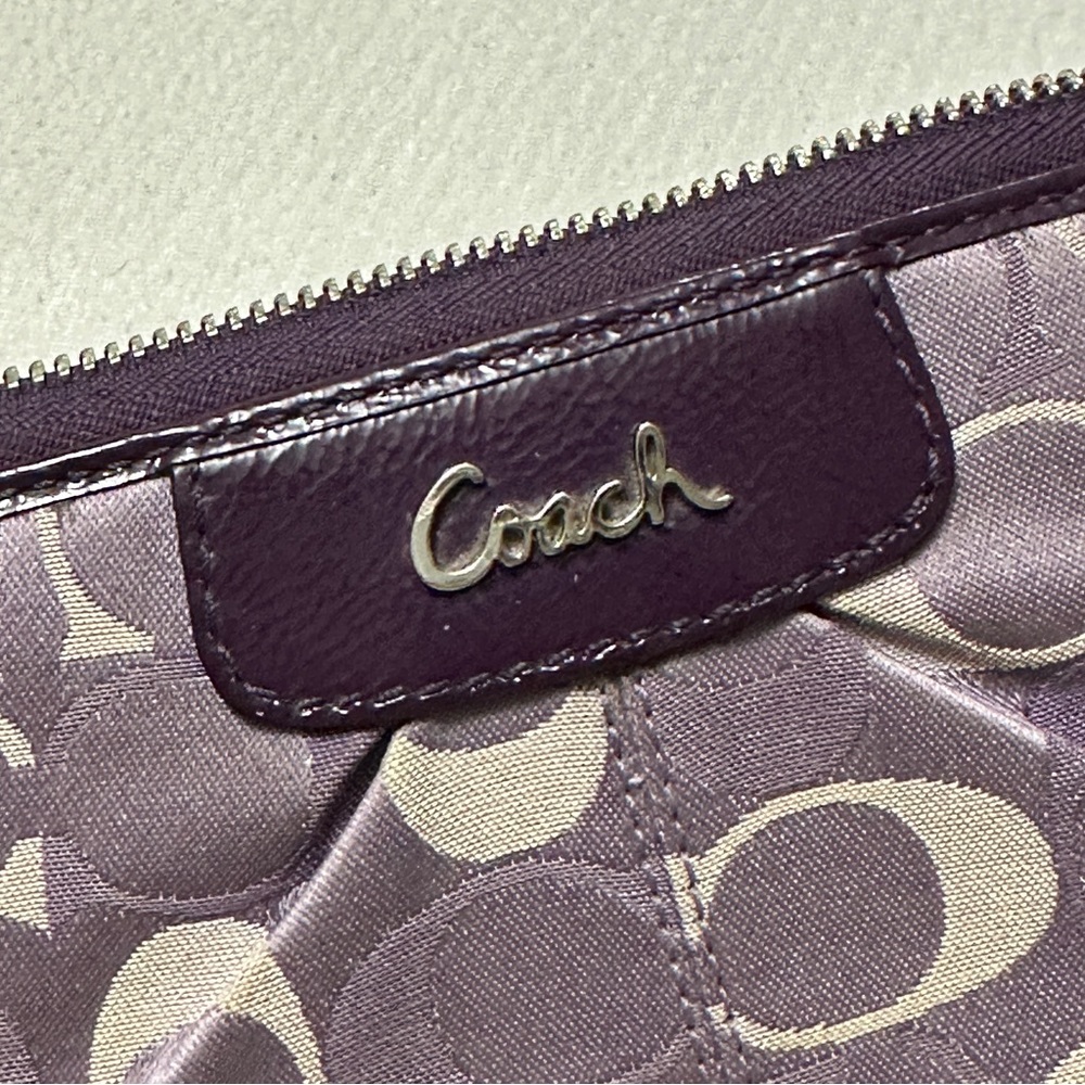 Authentic Coach Wallet - Picture 8 of 10